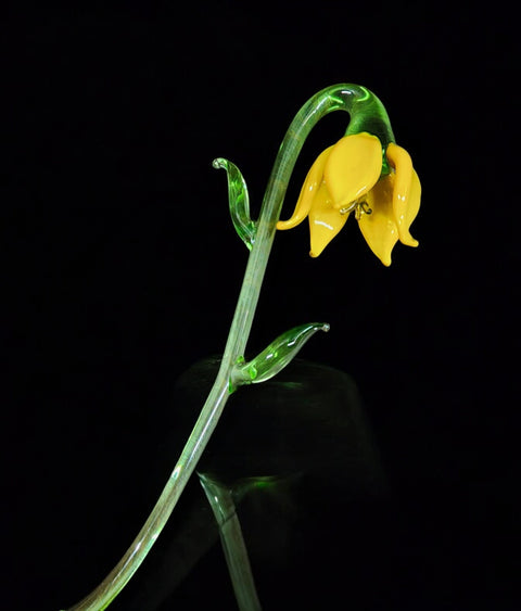 Yellow Glass Lily - Handcrafted Short Stem Flower