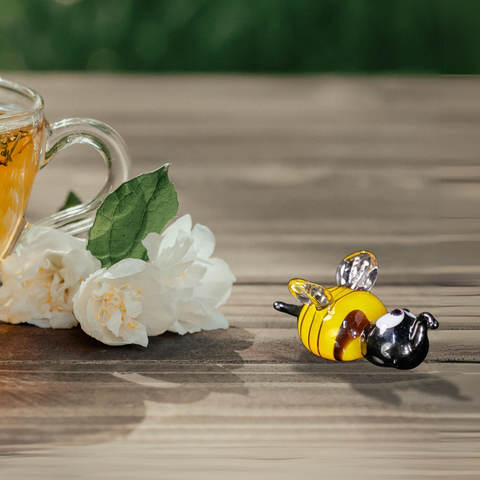 Glass bee mini figurine