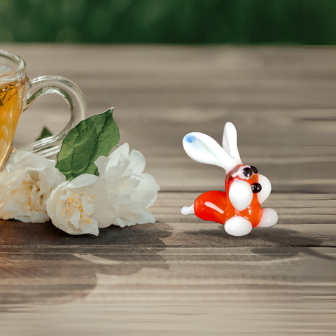 Glass bunny mini figurine