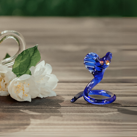 Glass cobra mini figurine