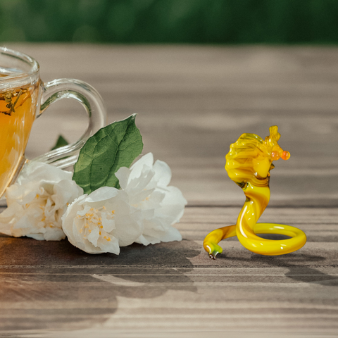 Glass cobra mini figurine