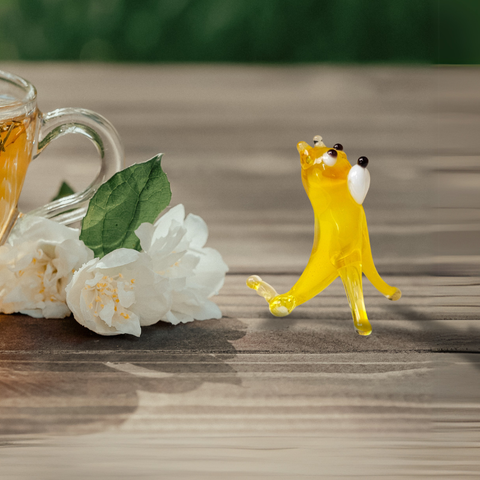 Glass dog mini figurine