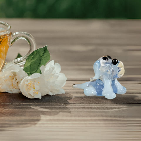 Glass dog mini figurine