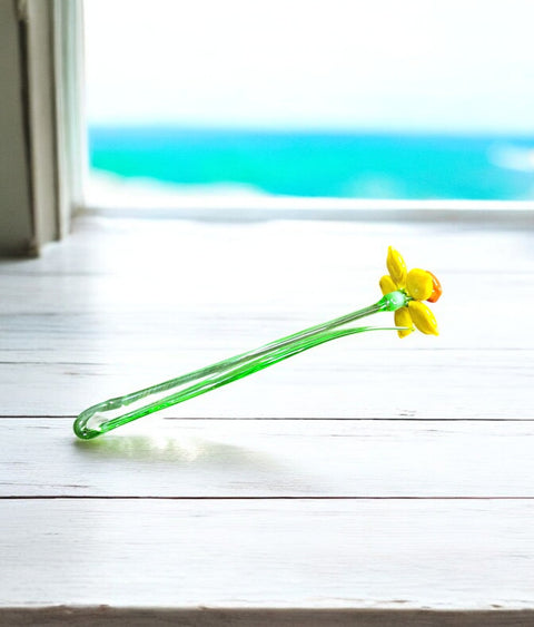 Yellow Glass Daffodil - Handcrafted Short Stem Flower