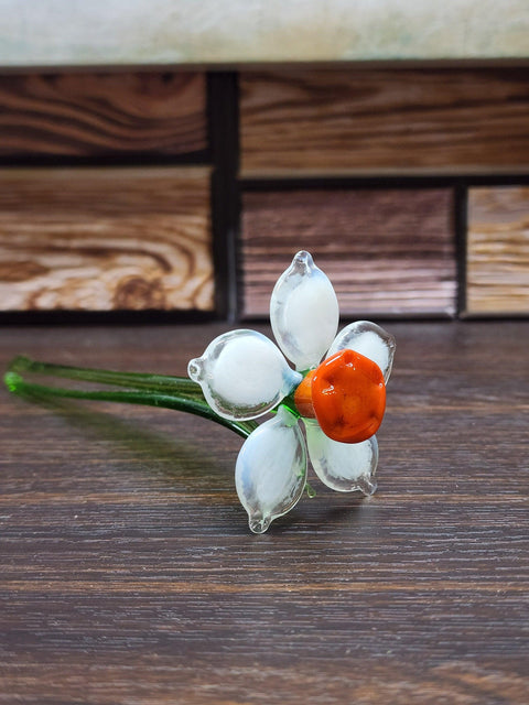 White Glass Daffodil - Handcrafted Short Stem Flower