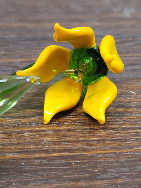 Yellow Glass Lily - Handcrafted Short Stem Flower