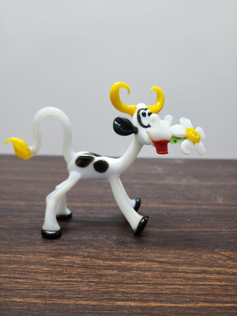 White Glass Cow With Daisy Figurine, Handmade Murano Quality Design - Large